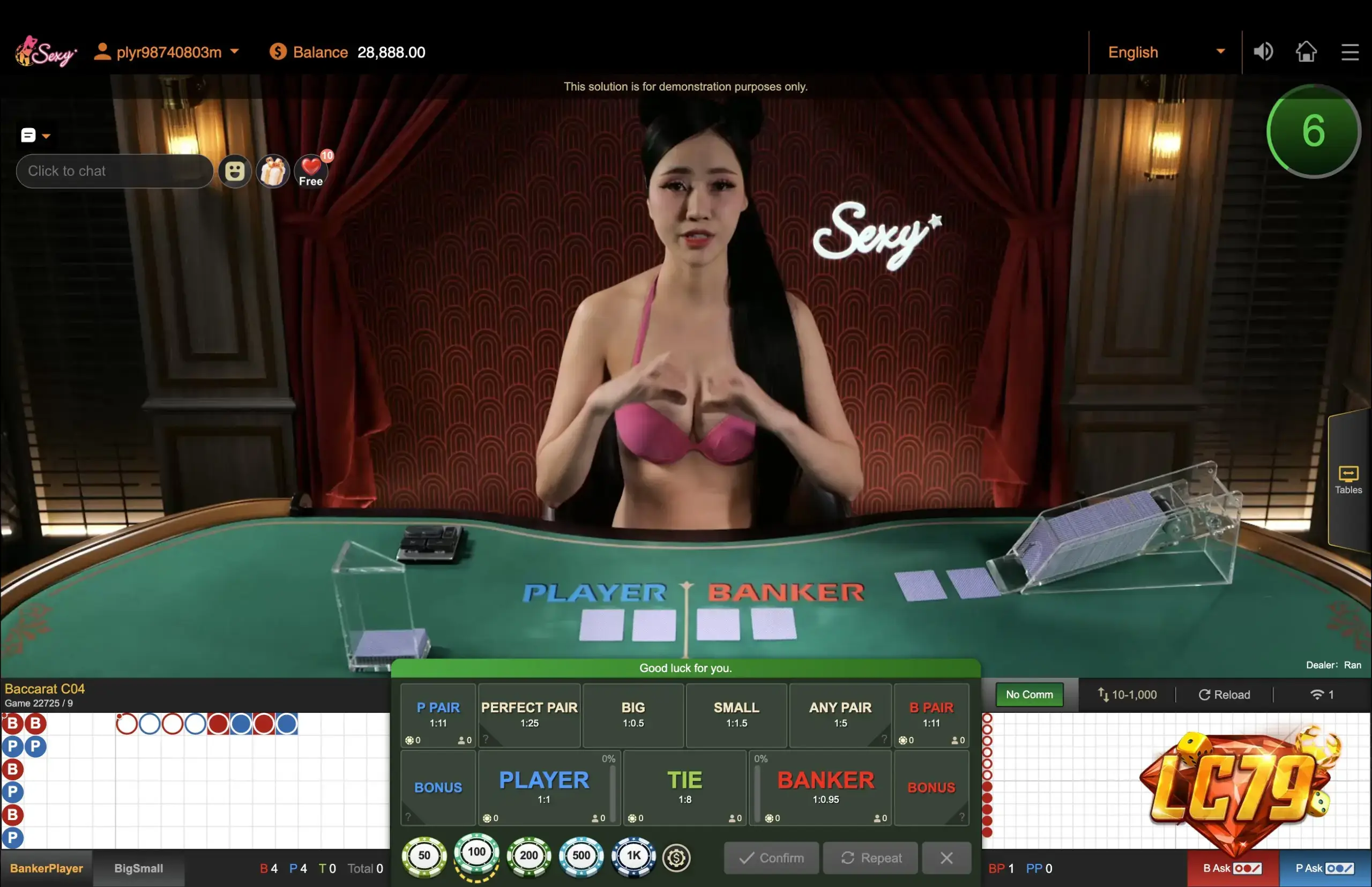 Người chia bài Baccarat live tại LC79